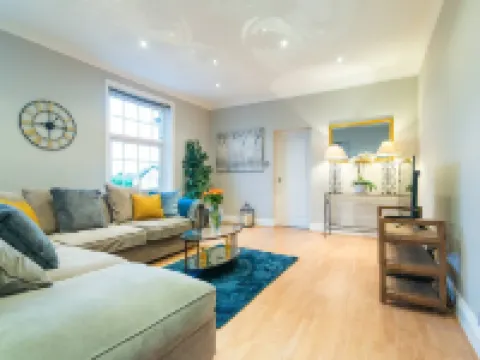 Modern Living 2 Bedroom Apartment South Wilmslow Hotels in Wilmslow