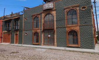 Vista Del Sol Apartments