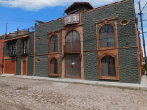 Vista Del Sol Apartments