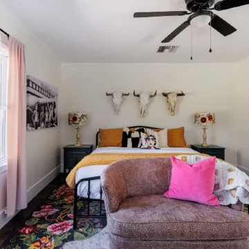 Remodeled 1920s Bungalow and Retro Casita, Hammock