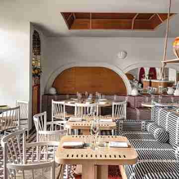 Regina Experimental Biarritz Dining/Meeting Rooms