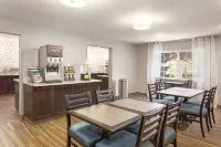 Comfort Inn & Suites Tualatin - Lake Oswego South Hotels in Wilsonville