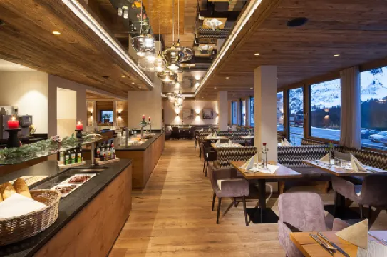 Alpine Lifestyle Berghotel Madlener