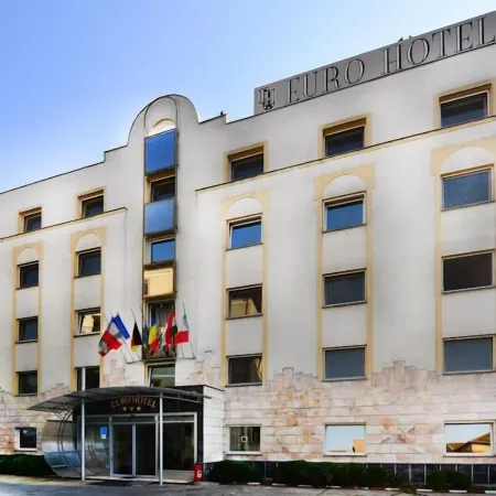 Euro Hotel