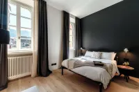 Shadows of Love - by MyHomeInComo