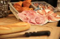 ホテル・ラ・クロワヌ - 朝食