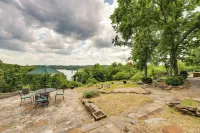 Eagle Rock Gem on Table Rock Lake w/ Decks & Grill - 2-Star