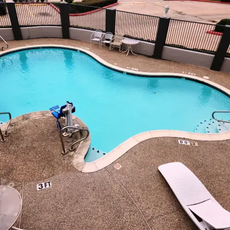 Express Inn Tomball