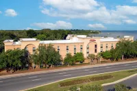 Hampton Inn & Suites Pensacola/Gulf Breeze - Parking