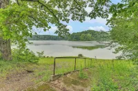 Walk to Kelsey Lake: Cassopolis Home w/ Yard! - 3-Star