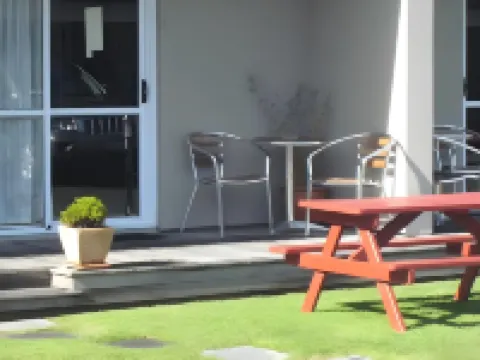 帕默斯頓布勒苑旅館