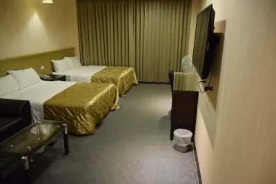 Home Full Hotel