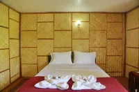 TP Hut Bungalows Hotels in 