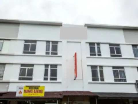 988 Hotel Hotels near Sultan Ibrahim Stadium