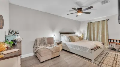 Summer Specials! Perfect Couple Oasis! Pet Friendly, 2 Beds