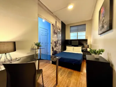 Roomies Hostel Condesa