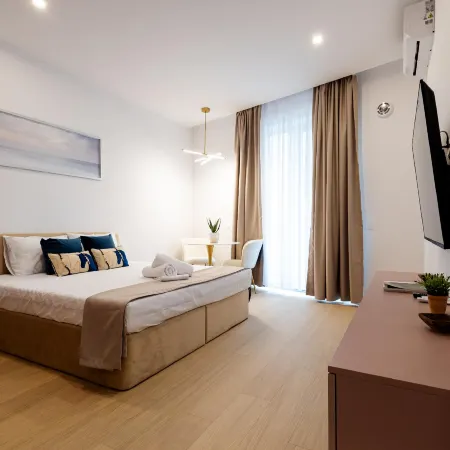 Central Suites