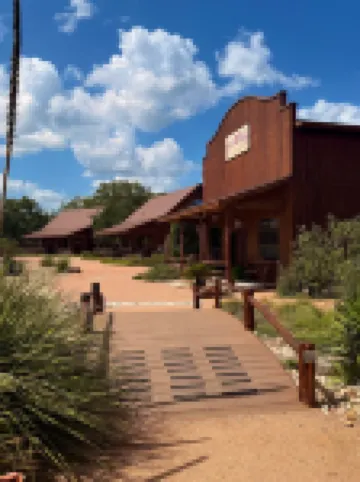 Sistercreek Ranch - First Cabin 2 Bedroom Cabin