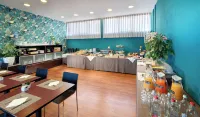 Tuscany Inn - breakfast