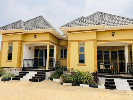 Zotel leisure courts kisigula