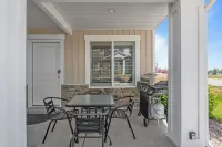 Ultimate Family Getaway – Air Hockey • Ping-Pong • Bikes • Bear Lake Fun!