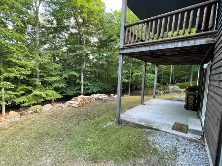 ADK Lake House Vacation, Cozy 5 Bedroom & 2 Bath