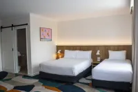 Seabreeze Beach Hotel - balcony