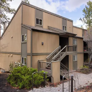 Alpenglow Haus - Stay for 4!