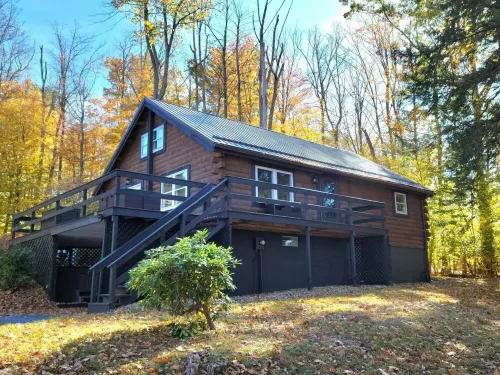 WALK TO BIMINI BEACH! 5 Bedrooms /3 Baths / Sleeps 10