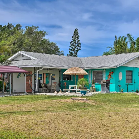 Pet-Friendly Bradenton Home 1 5 Mi to Cortez Beach