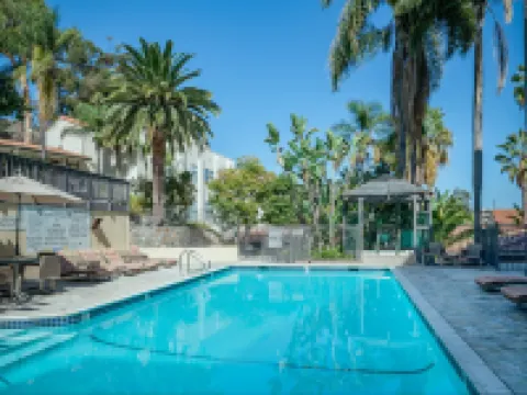 Catalina Canyon Inn Hotels in Avalon