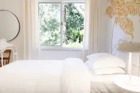 GuestReady - Unique Lake Casa do Garajau Hotels in Povoacao