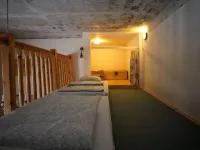 Charming studio with big shared terrace in the center of Kosice Hotel di 