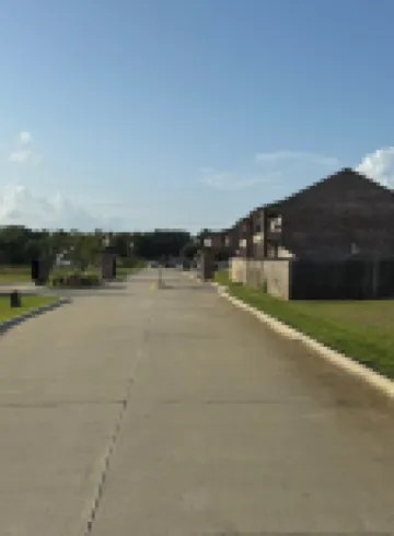 2027- 3-bedroom condo with comfort & amenities near Resturant’s & shopping. 뷰리가드 파리쉬 호텔