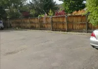 Spacious 6-bedroom house with WiFi and AC in amazing Holladay Hotels near Holladay Center