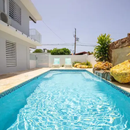 R&V Combate Beach House for 12 with Private Pool
