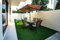 Luxury 3-bedroom villa in Fujairah with resort amenities