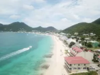 Novels Villa is Family friendly home with the Caribbean Sea as your backyard Hotels in Grand Case