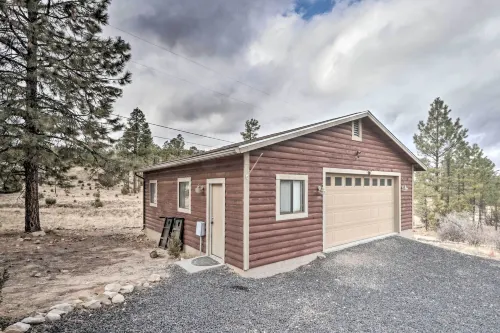 Fire Pit + Game Room: Heber-Overgaard Cabin! - 3-Star