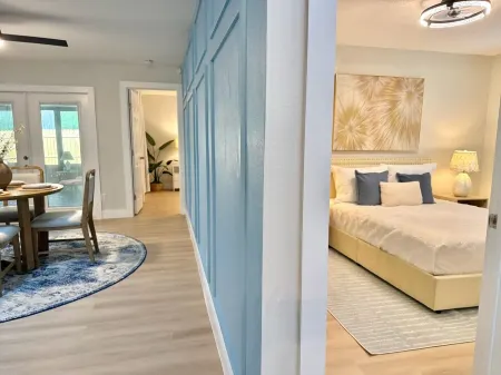 Coastal Bliss Getaway 3.8 Miles to Beach.  Stylish & Coastal Charm Interior