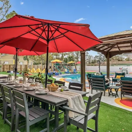 THE BEST Clearwater Private Resort! Heated Pool