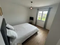 Quiet, air-conditioned house with pool in Vallon-Pont-d'Arc - Close to river.