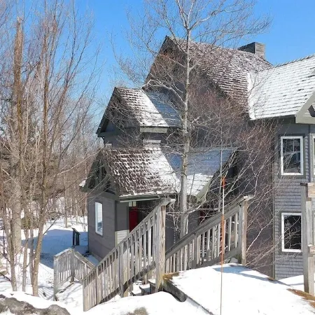 Jay Peak 2BR/2BA Ski-in/Ski-Out V341