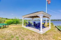 Walk to Pawcatuck River: Family-Friendly Home!