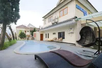 Mono Coliving Panorama, Batu