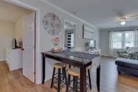 Charming 2-Bd 1-Ba home in Easley near GVL & Clemson w/ WiFi, Self check-in & AC Hotels in Easley