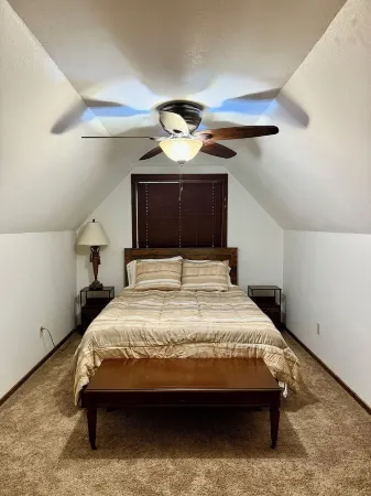 Hunters Paradise on The Lake.  Cozy 2 bedroom house with large back yard