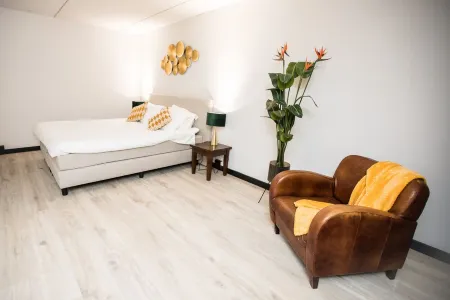 Private Guesthouse with sauna Отели в г. Суст