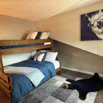 Family Friendly Cozy Mountain Getaway Close to Rmnp! Rooms