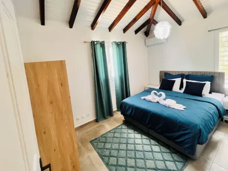 Villa Corail in the heart of the Mouliene countryside for an unforgettable immersion experience